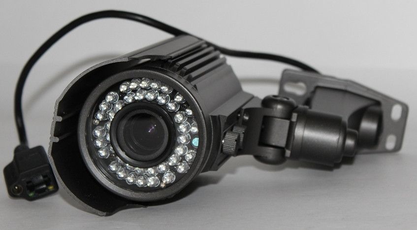 Камера наружного наблюдения (вариофокальная) IP(MHK-N701