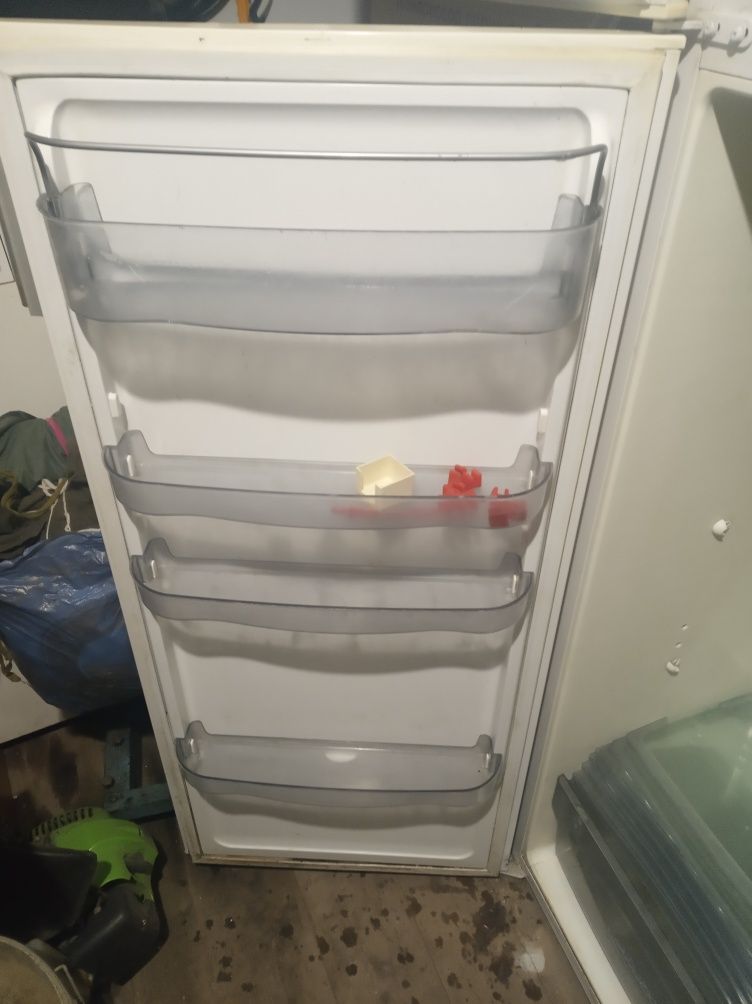 Холодильник Snaige Fr275