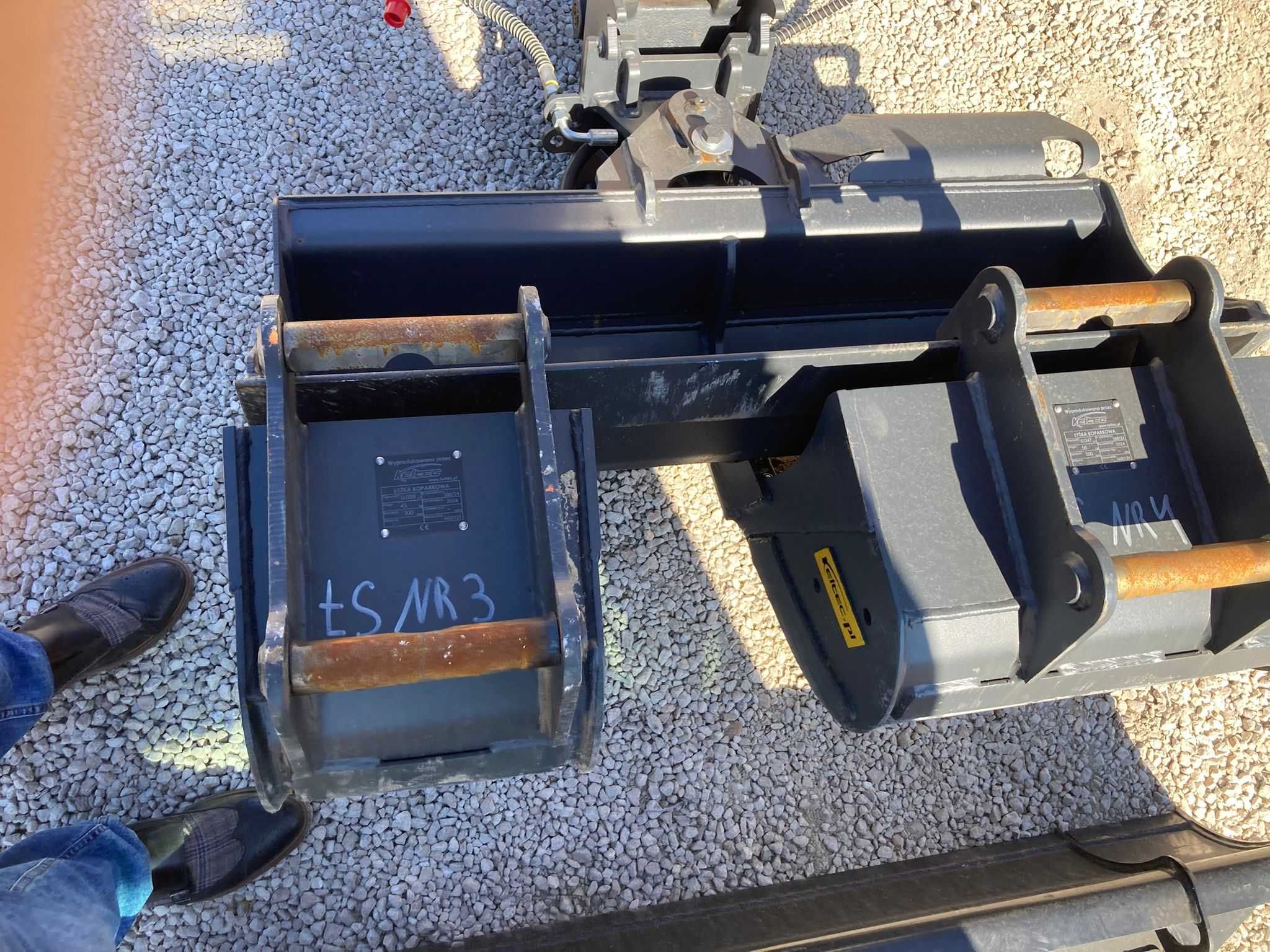 Minikoparka Sany 1,8 T 2,6 T 5T wynajem usługi z operatorem.