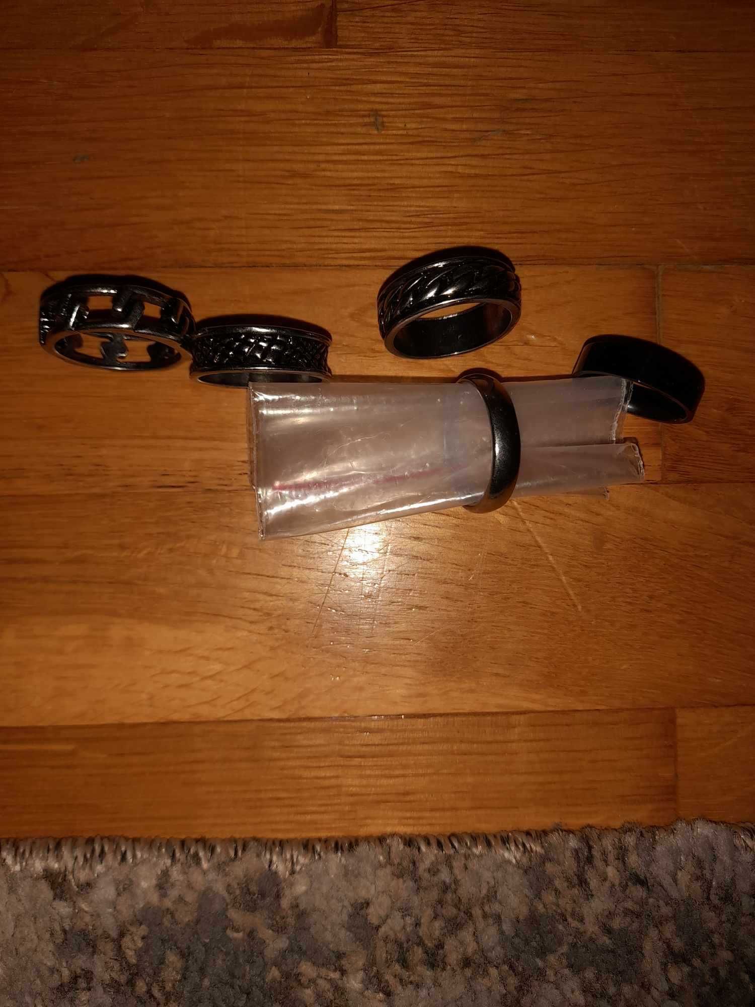Obrączki ze stali  22 mm .2szt