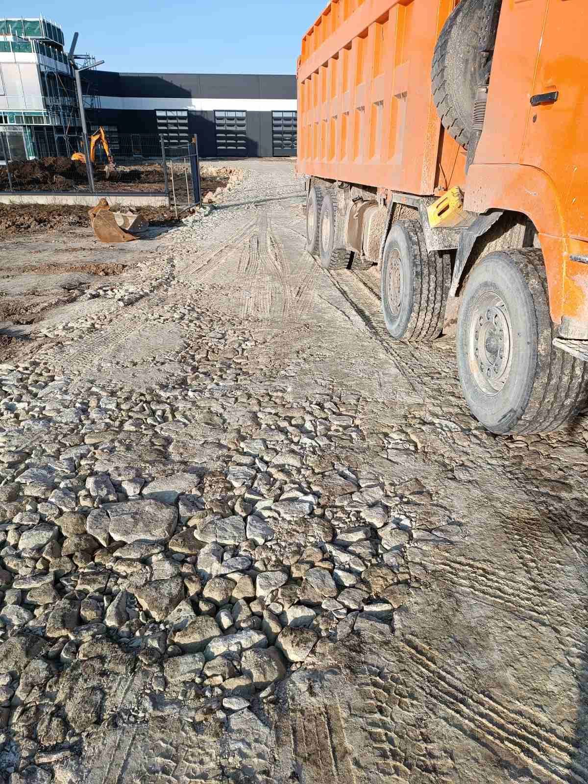 Пісок щебінь вапняк відсів шутер бой глина земля