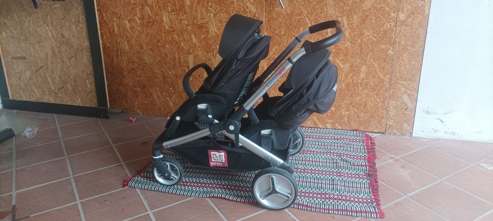 Carrinho gêmeos ou duplo