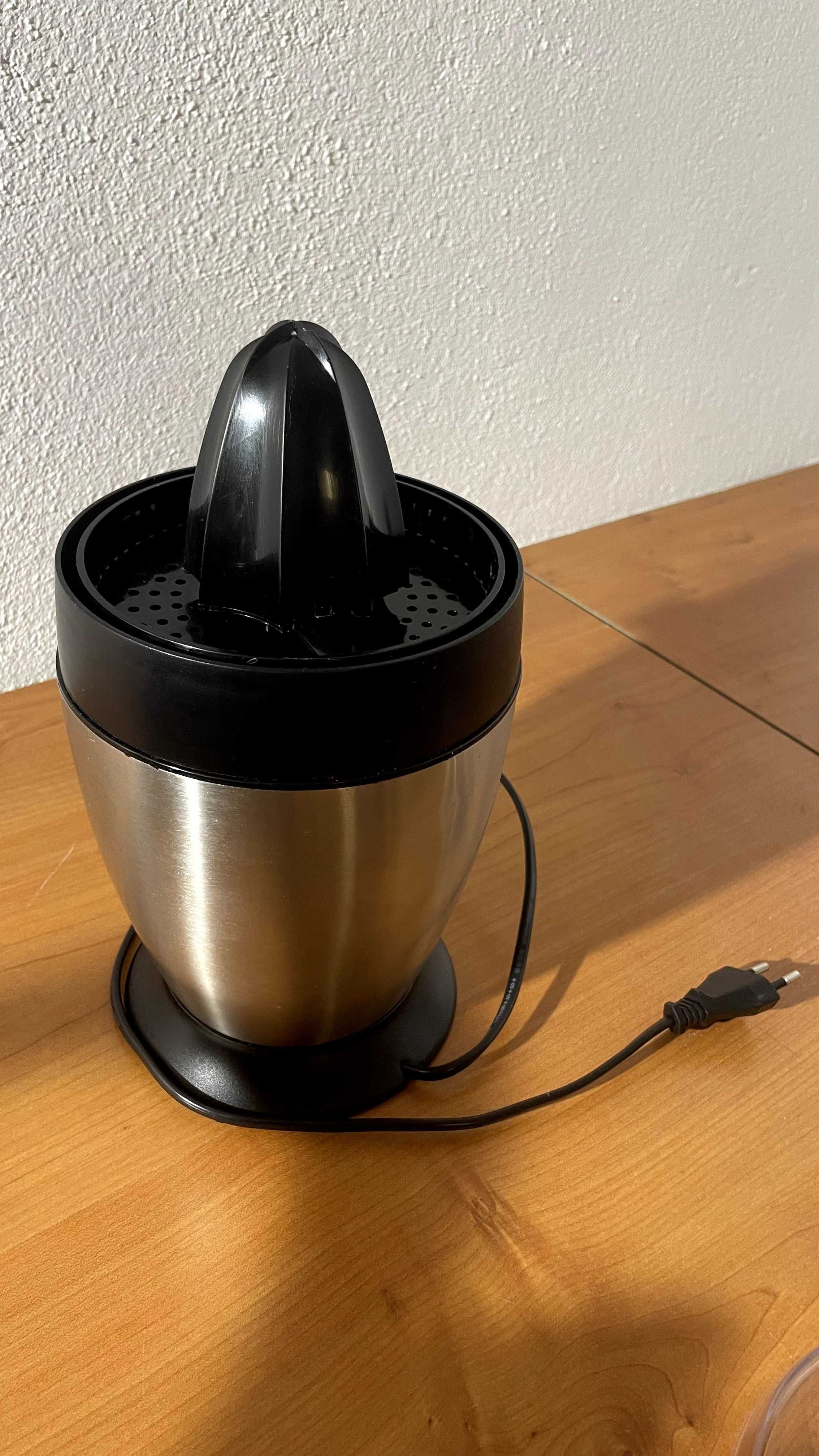 Máquina sumo citrinos em boas condições