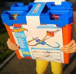 трек Hot Wheels track Builder Stunt Box коробка для трюків повороти