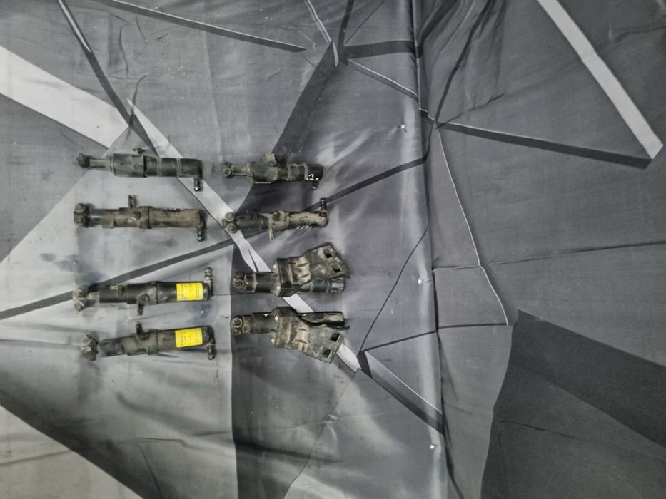 Форсунка омивача фар Мерседес. Форсунка омивателя Фары Mercedes