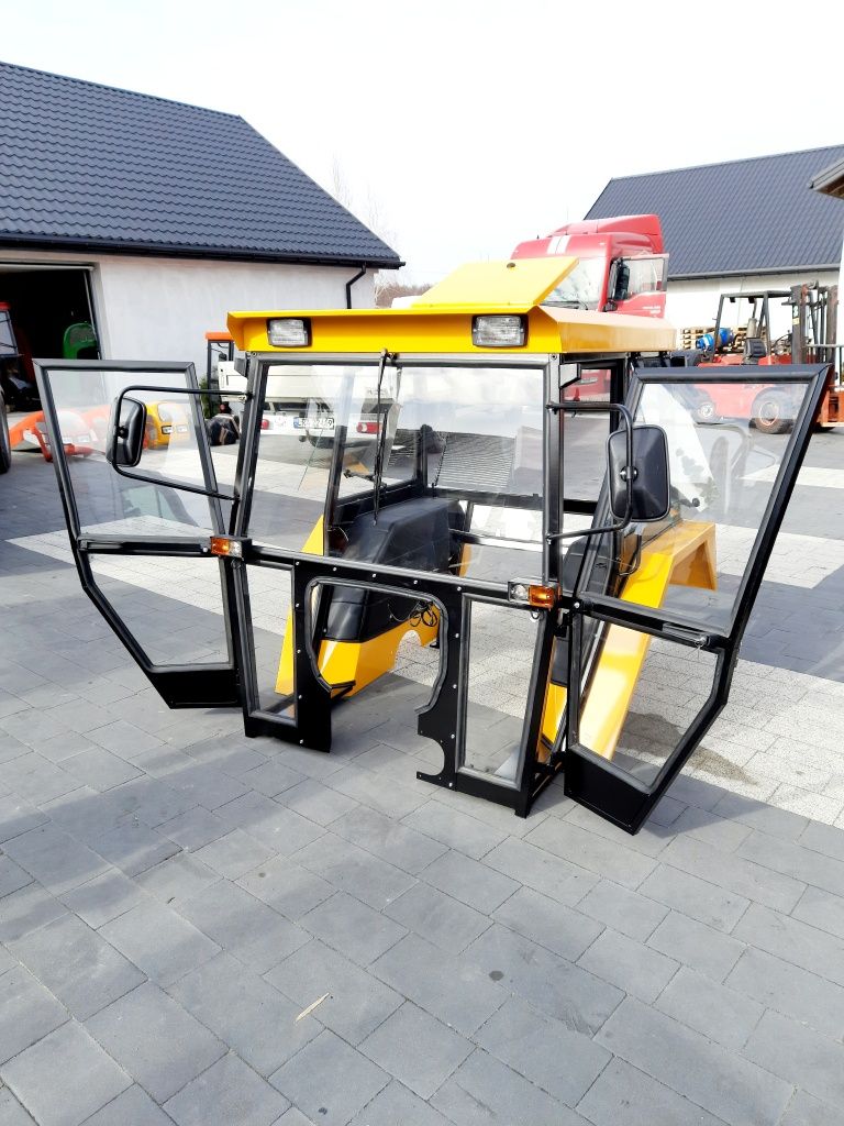 Kabina kabiny ciagnikowe c330 c360 mf t25