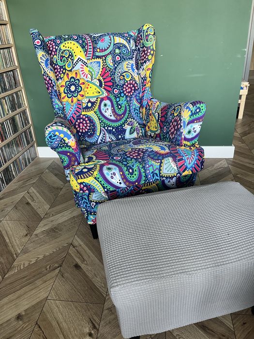 Fotel uszak ikea strandmon z 3 pokrowcami i podnóżkiem, żółty