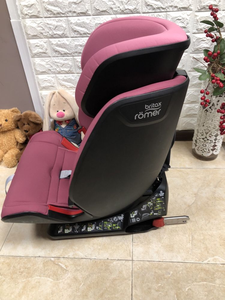 Автокрісло Britax Romer ADVANSAFIX IV M  Група 1/2/3 (9-36кг)