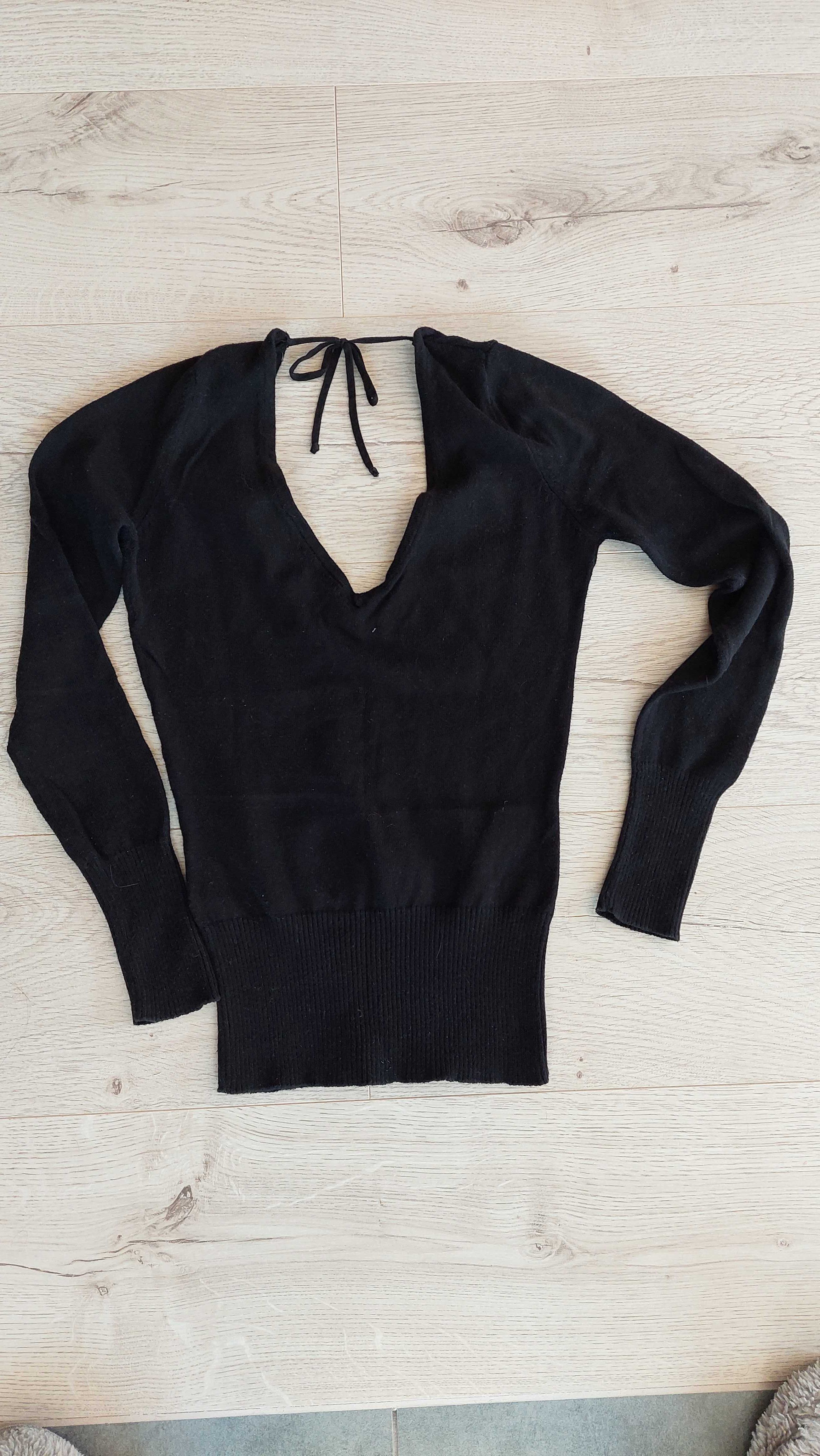 Bluzka / sweterek Tally Weijl, głęboki dekolt, rozmiar XS