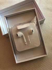 Douszne słuchawki APPLE Earpods złącze Lightning