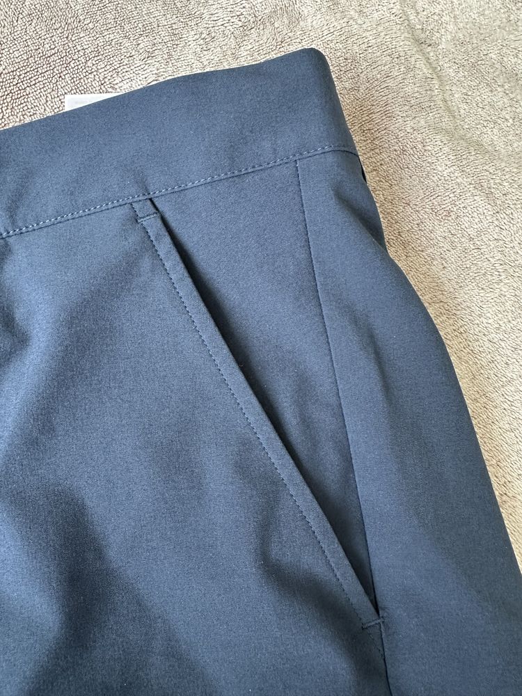Чоловічі шорти adidas 38ʼʼ L XL
