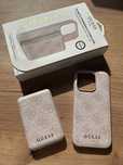 Etui na Iphone 15 pro GUESS Mag Safe różowe w zestawie z powerbankiem