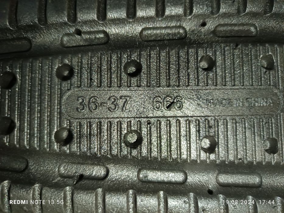 Шльопанці жіночі