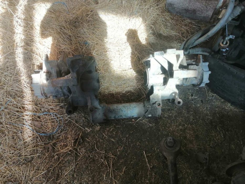 Кронштейн МАЗ 6501А8 балансира со стяжкой