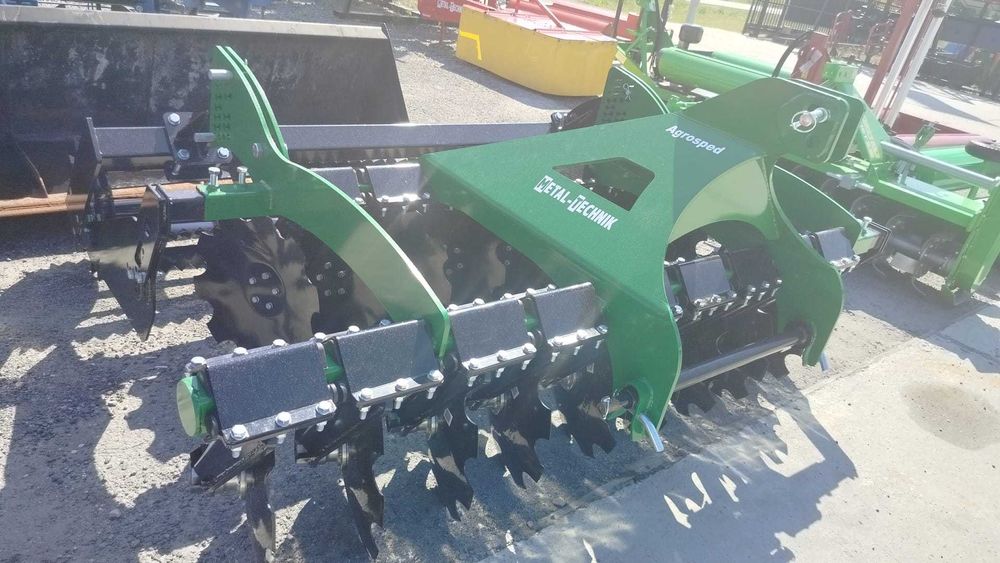 Kompaktowa Brona Talerzowa MetalTechnik