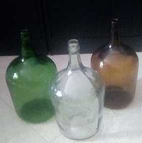 Lote garrafão de 5 litros verde, transparente castanho