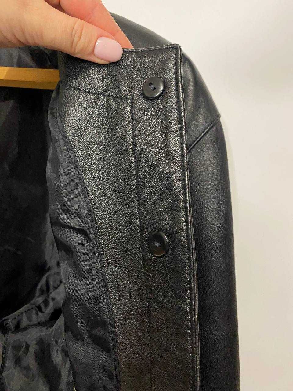 Шкіряна куртка Valentino