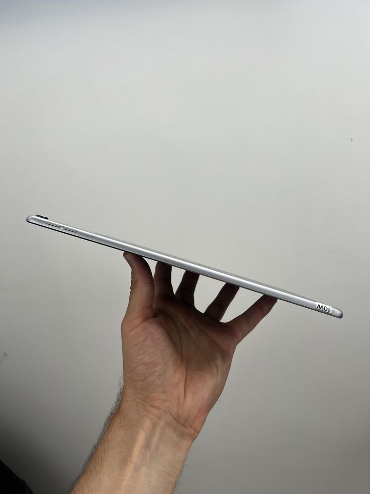 Apple iPad Pro 10.5 Wifi 256gb Space Gray 120 герц екран