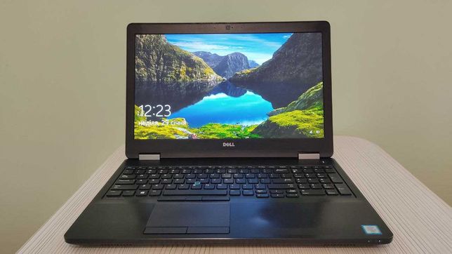 Ноутбук Dell E 5570|15.6"|i5-6300U|SSD128|RAM8| USA