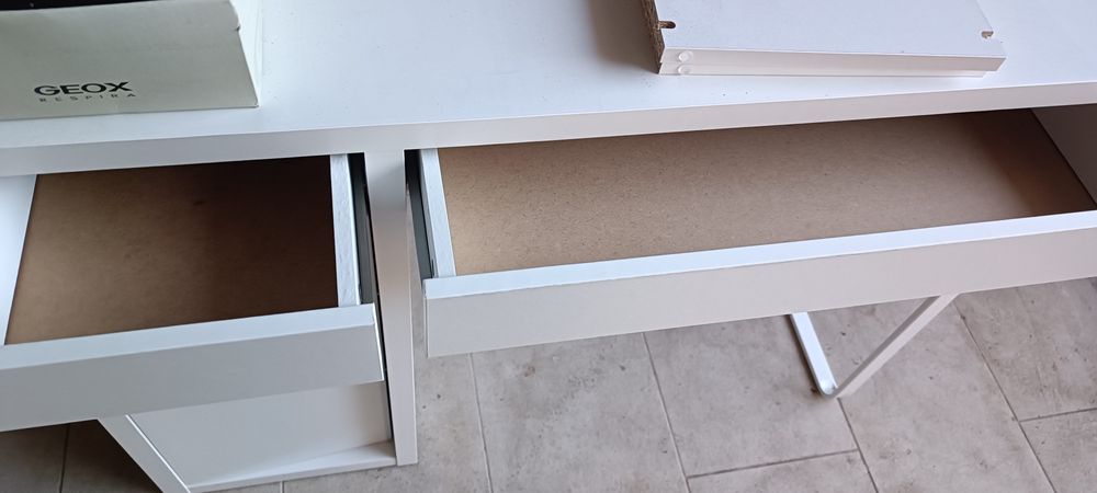 Secretaria IKEA Mickey branca