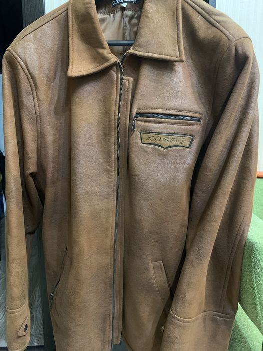 Куртка коричнева