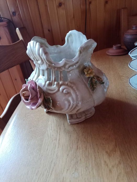 Donica ceramiczna z sygnaturą