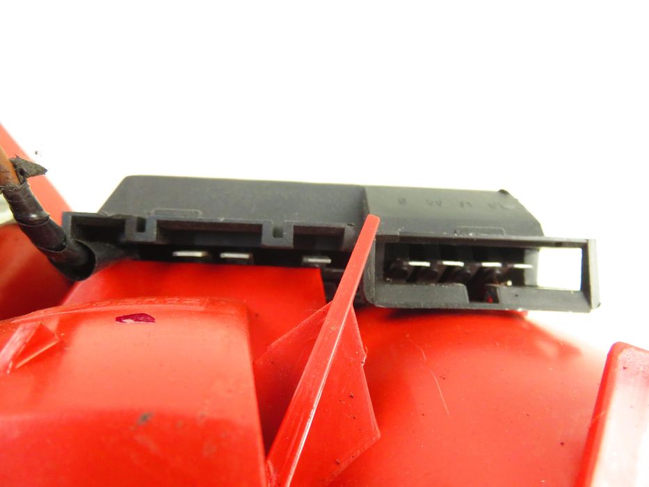 Lampa Prawa Tylna Audi 80 B4