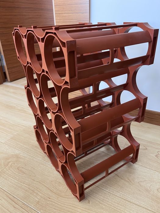 Garrafeira plástico