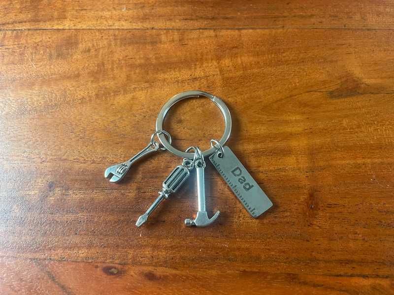 Brelok zestaw narzędzi, idealny na prezent dla taty, młotek, tata gift