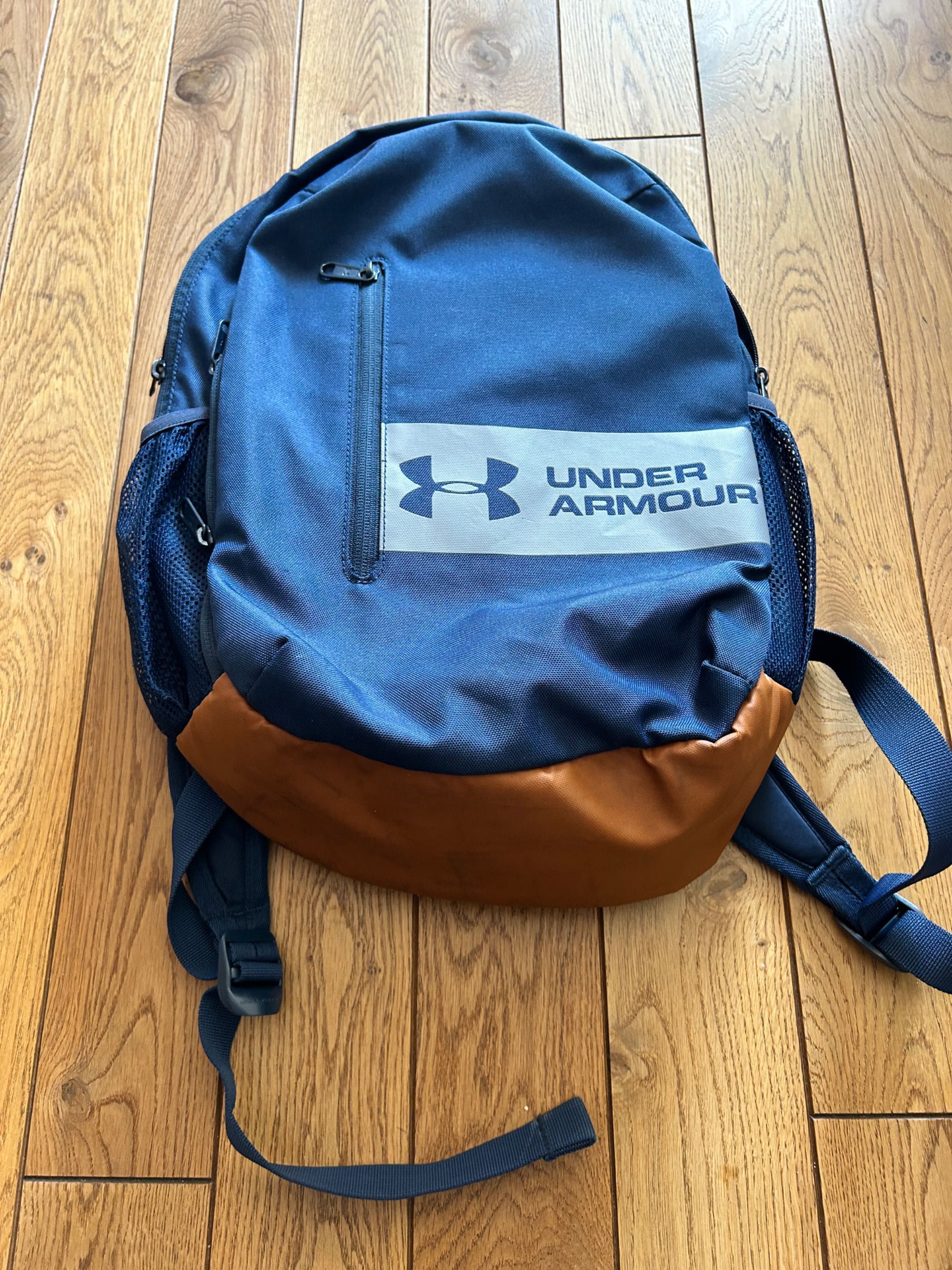 Plecak sportowy Under Armour bardzo dobry stan