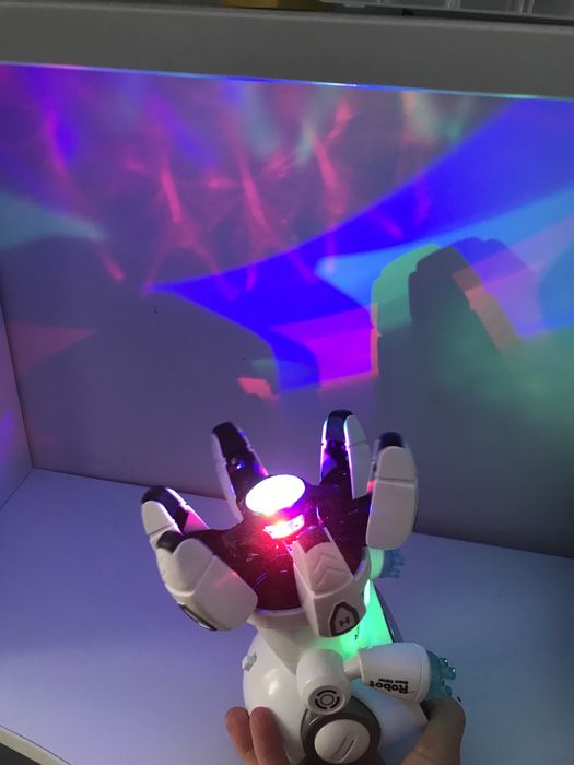 Робот світломузика інтерактивний