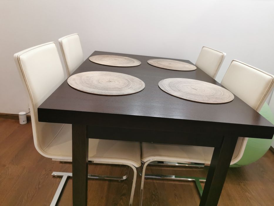 Sprzedam Stół i krzesła