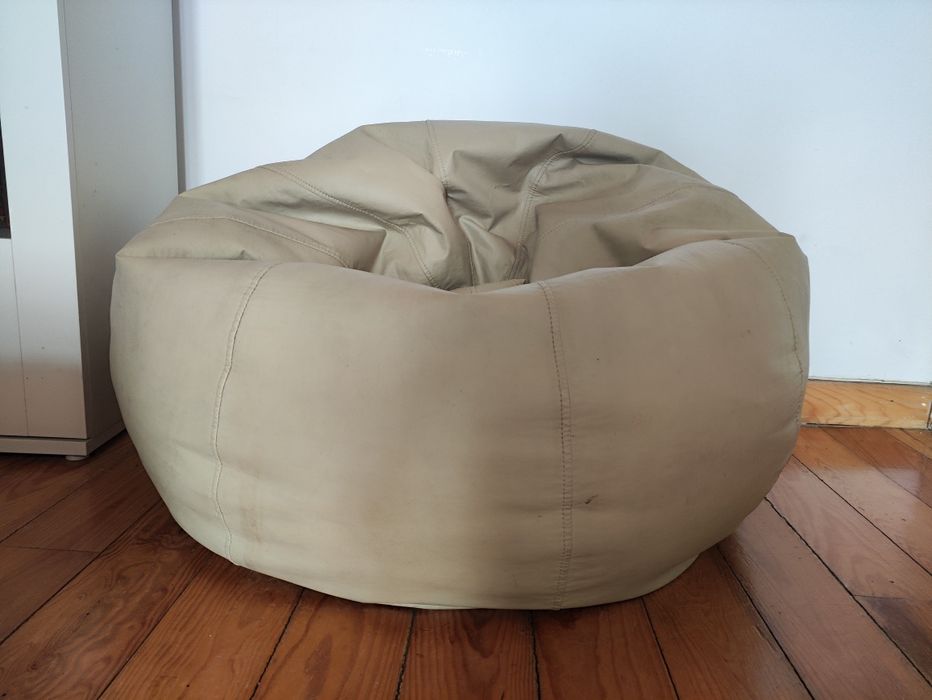 Puff bola couro sintético