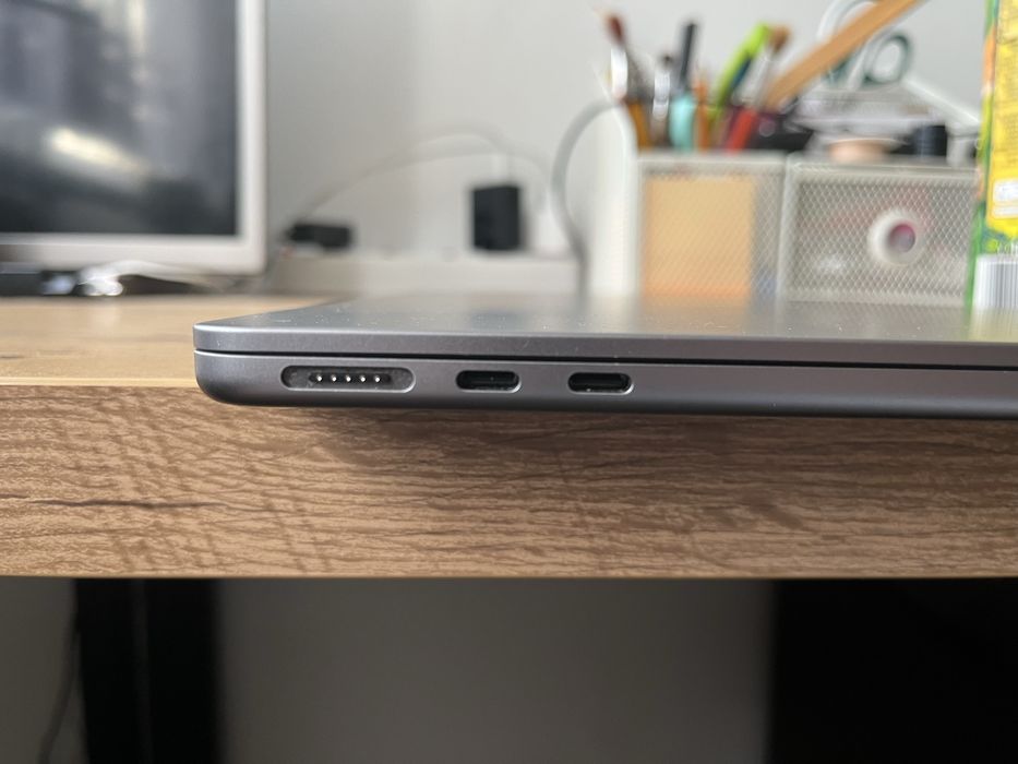 MacBook Air M2 2022 8GB RAM | 256GB SSD