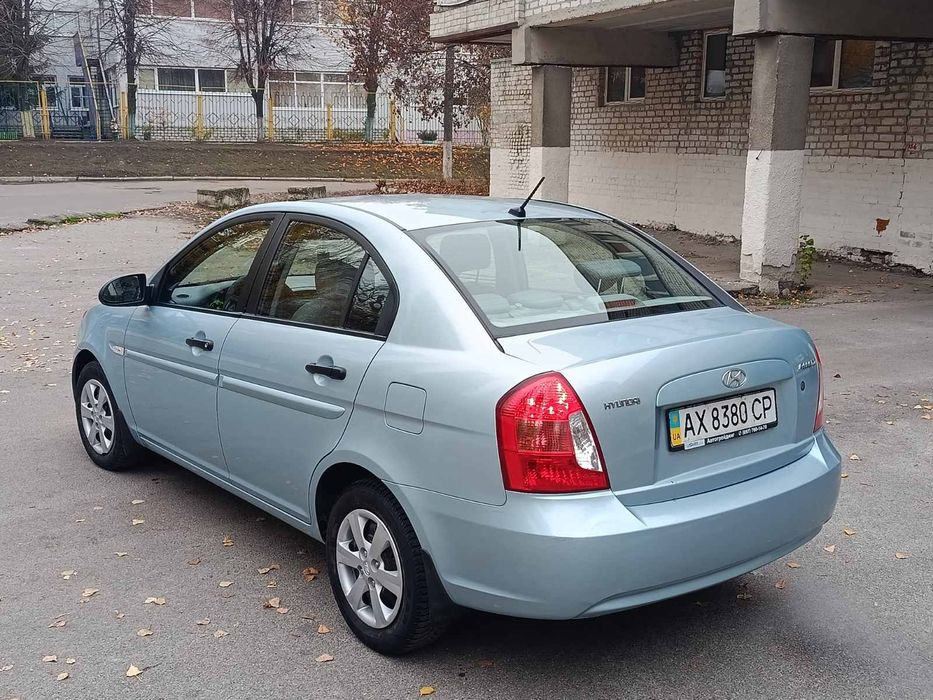 Hyundai Accent c оригинальным пробегом 100 т.км в хорошем состоянии
