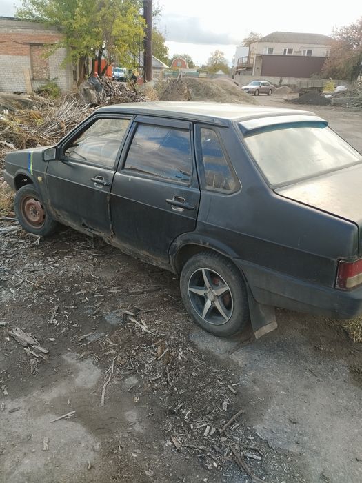 Продам ВАЗ по запчастинам