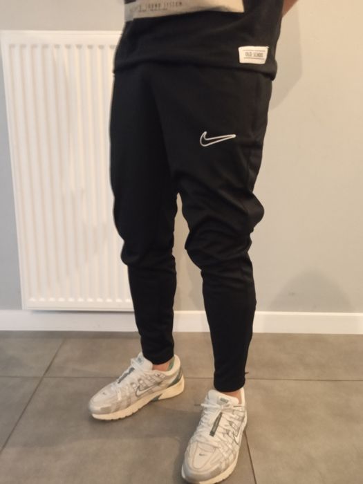 Spodnie dresowe Nike,dri-Fit , rozmiar M