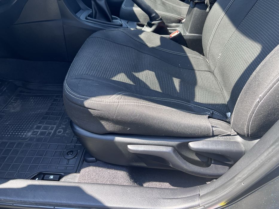 Toyota Corolla 1.33 2013 р. 6-мех.