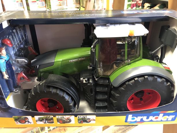 Traktor Fendt 1050 Vario z figurką i narzędziami 04041 Bruder