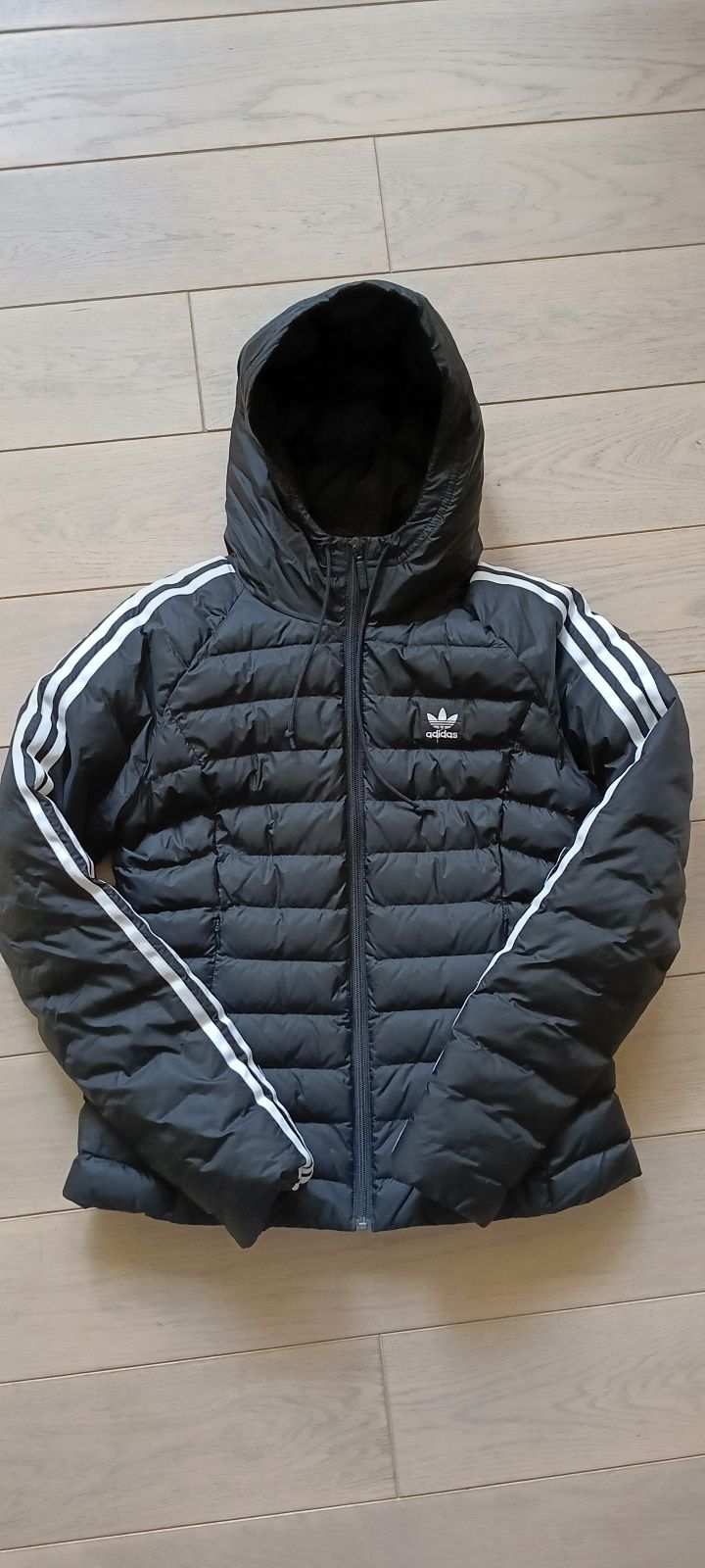 Куртка  чорна Adidas