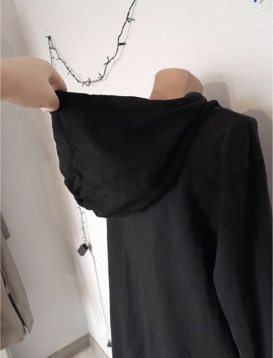 Чорне худі для годування