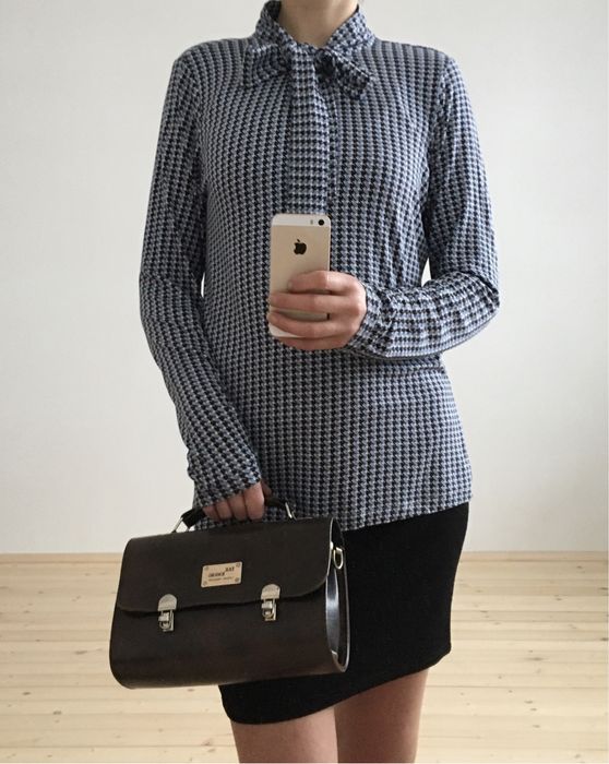 Elegancka bluzka wiązana pod szyją  Tchibo. M/L