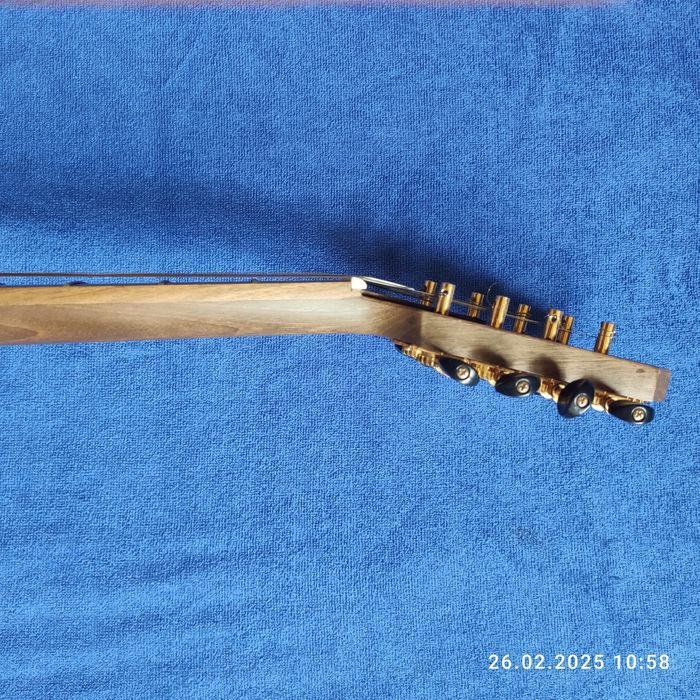 Buzuki, bouzouki greckie. z prętem w gryfie do regulacji, niespotykane