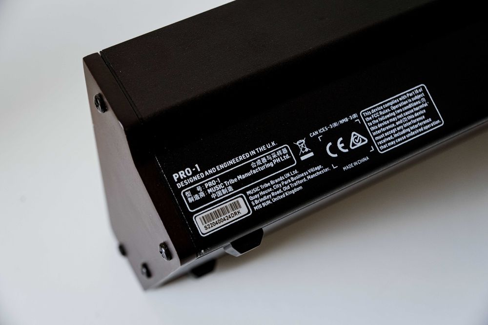 Sintetizador Behringer Pro One