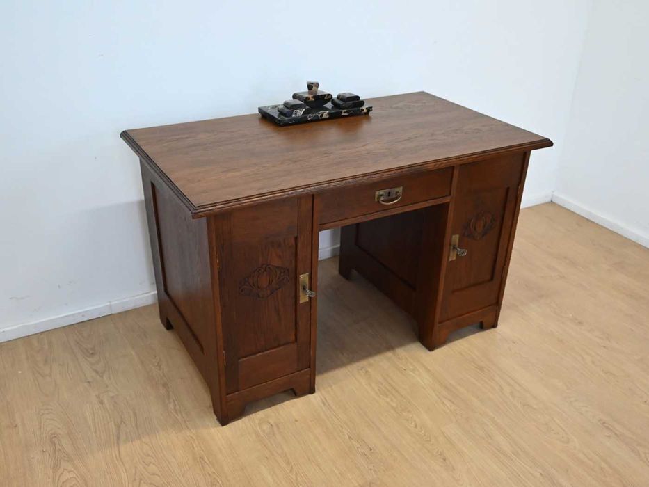 śliczne zgrabne biurko secesyjne 102803