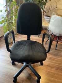 Krzesło biurowe obrotowe tapicerowane Bravo