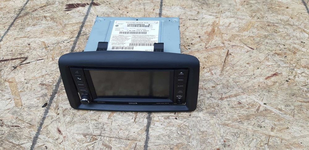 Radio Chrysler Voyager Dodge Caravan 14-19r