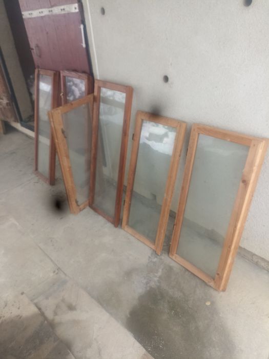 Рамки віконні зі склом різних розмірів