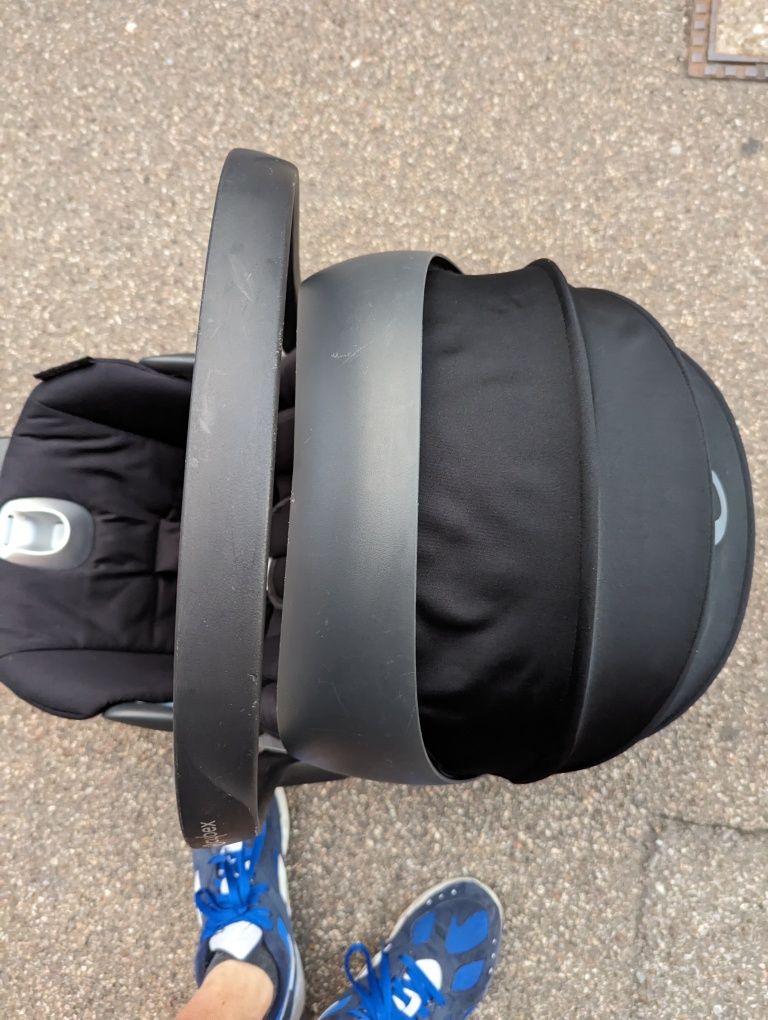 Автокрісло-люлька Cybex Cloud Z i-size Black