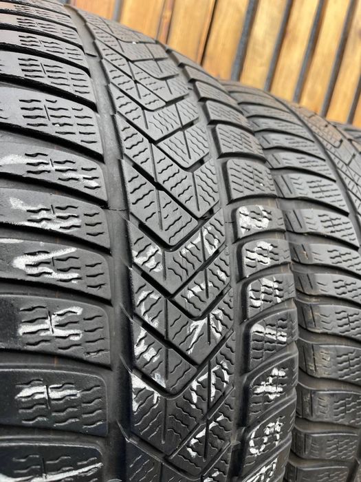 б/у шини 245/45 r19  Pirelli